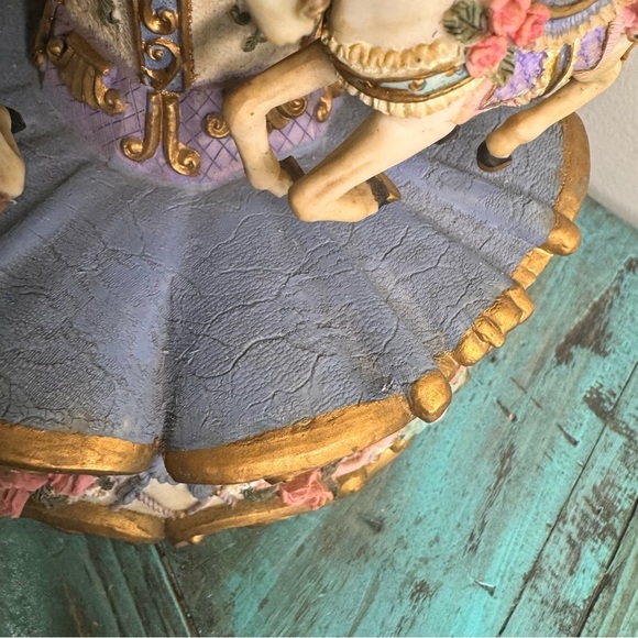 Vintage Carlton Cards Horses Carousel Not Musical Not Working - Picture 7 of 16